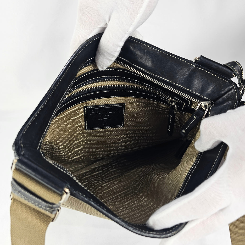 Prada Messenger Vintage Maxi in tela jacquard beige e pelle nera