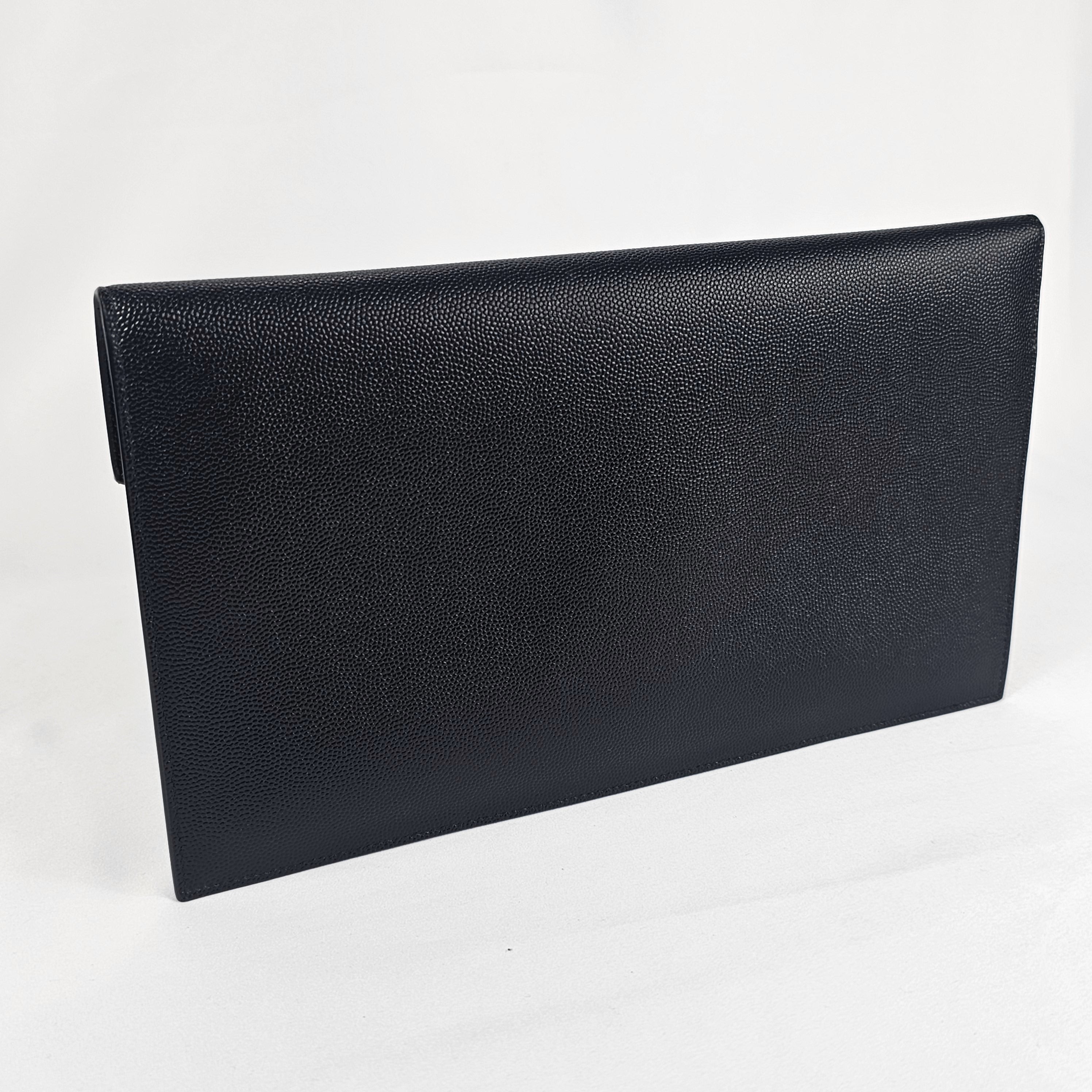 Saint Laurent Uptown Pochette Nera in Pelle Grain de Poudre