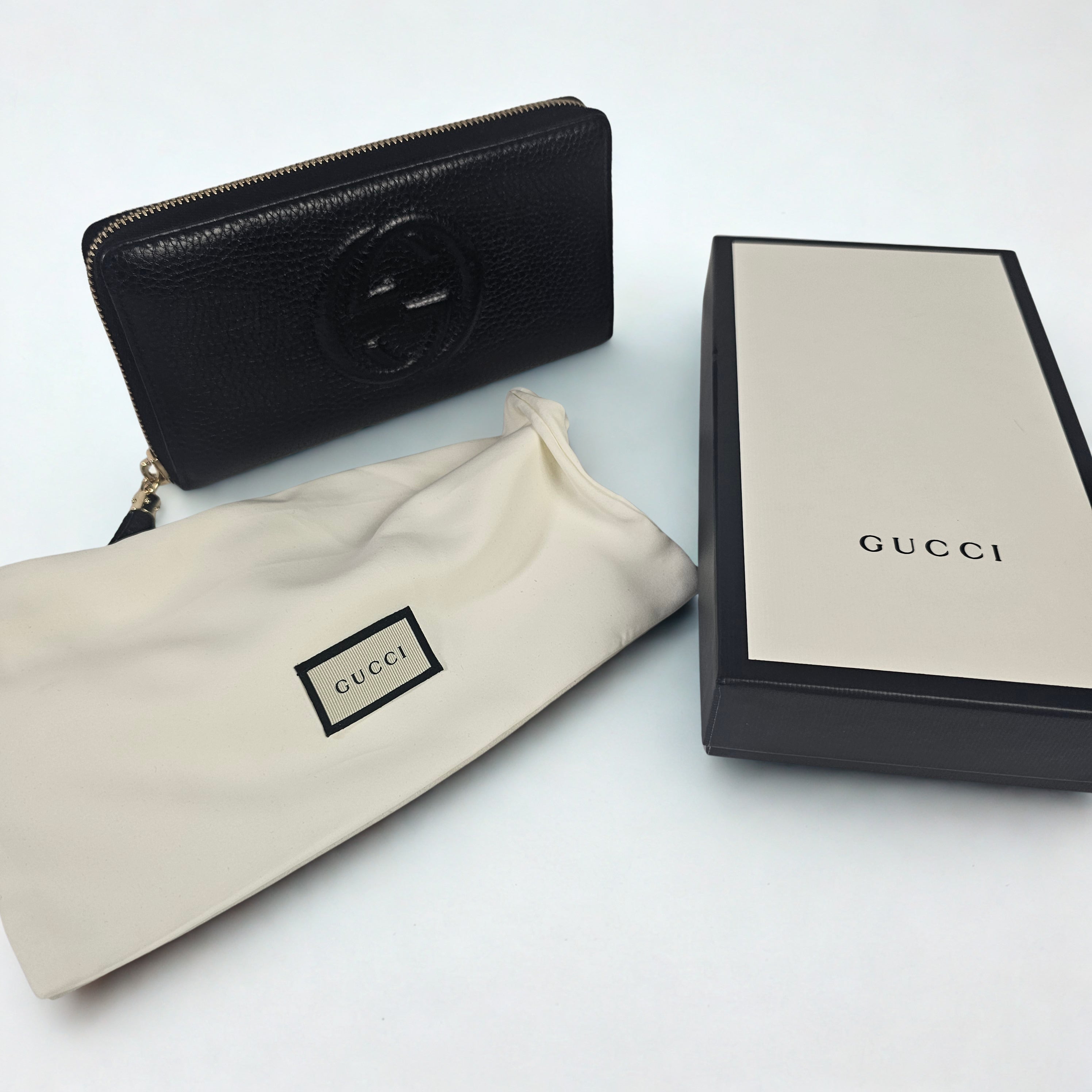 Gucci Soho Zip Around Wallet in pelle nera