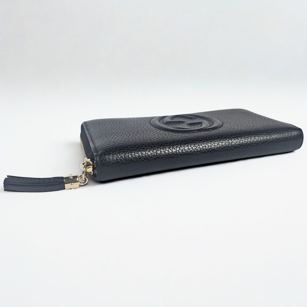 Gucci Soho Zip Around Wallet in pelle nera