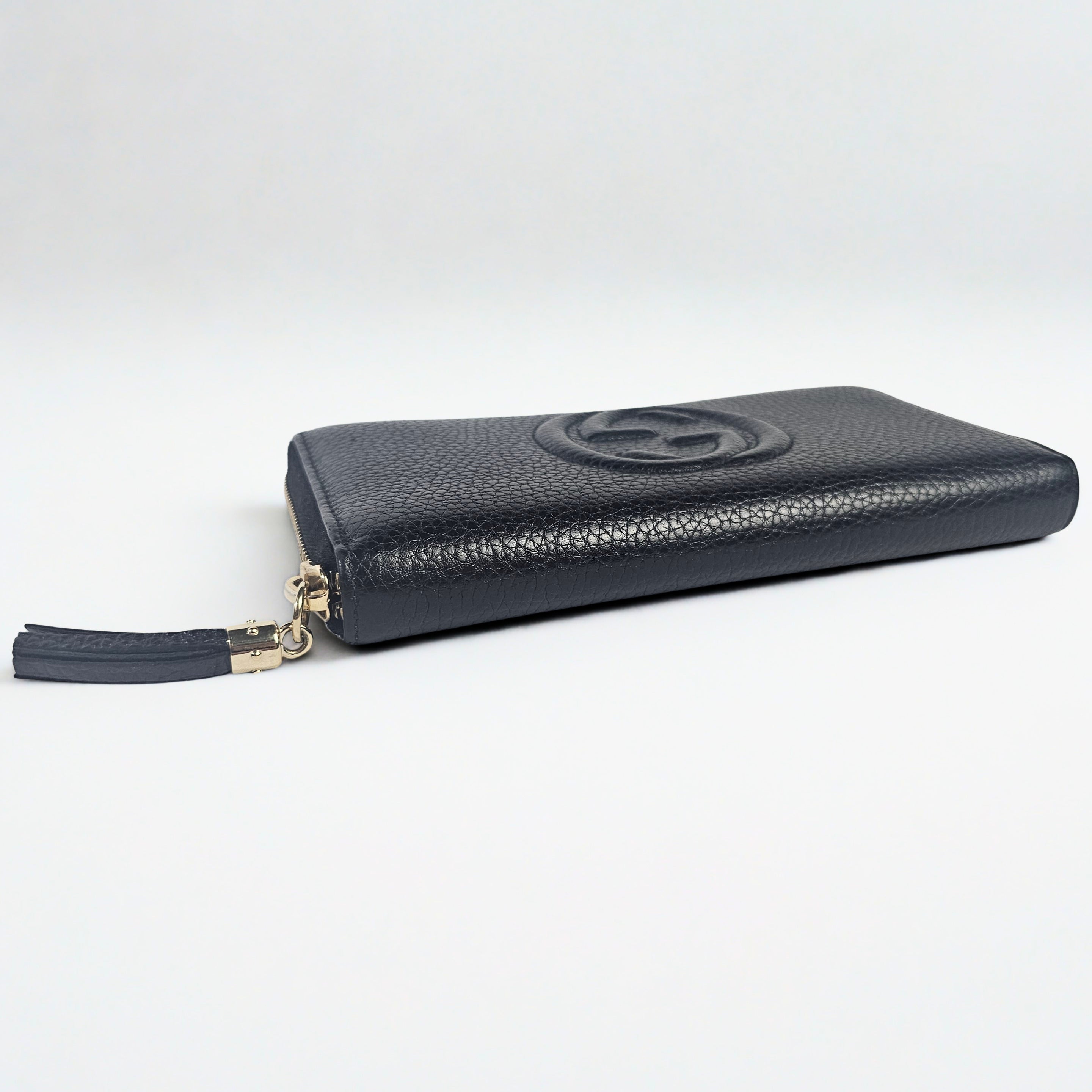 Gucci Soho Zip Around Wallet in pelle nera